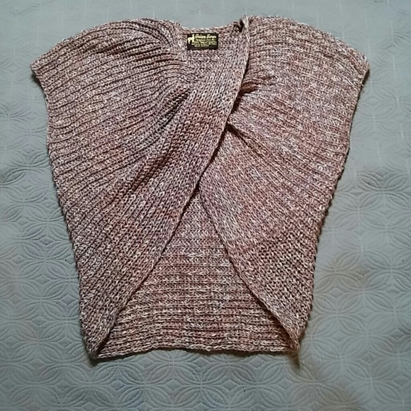 ***SOLD***Alpaca sweater with a twist - Picture 2 of 7